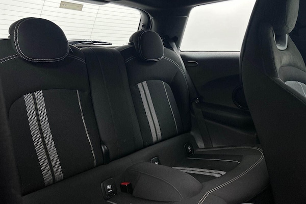 Used MINI Hatch 2019 for sale - 76073132: Photo 17