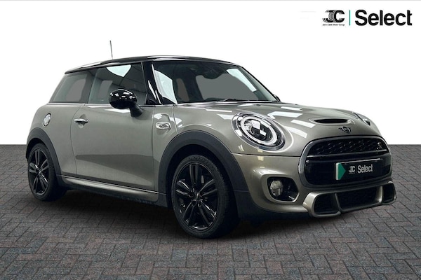 Used MINI Hatch 2019 for sale - 76073132: Photo 1