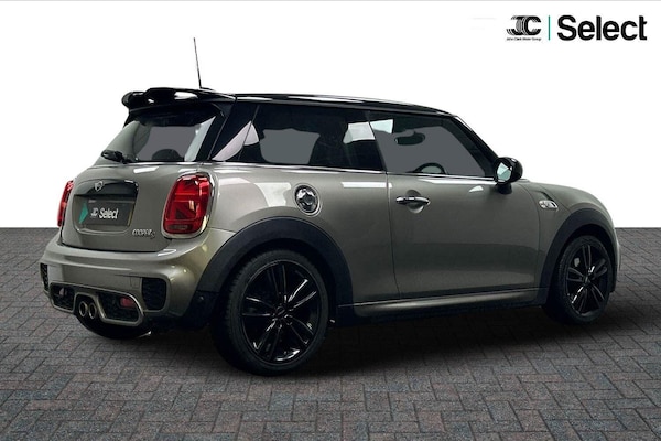 Used MINI Hatch 2019 for sale - 76073132: Photo 2
