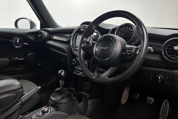 Used MINI Hatch 2019 for sale - 76073132: Photo 7