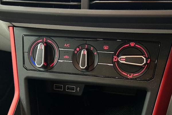 Used Volkswagen Polo 2019 for sale - 75914959: Photo 18