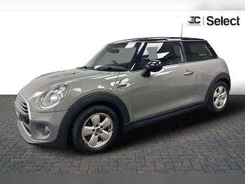 Used MINI Hatch 2018 for sale - 75532704: Photo