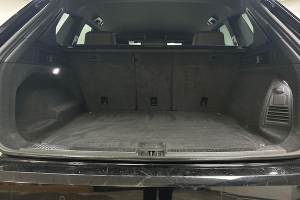 Used Volkswagen Touareg 2019 for sale - 76138082: Photo 16