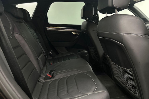 Used Volkswagen Touareg 2019 for sale - 76138082: Photo 17