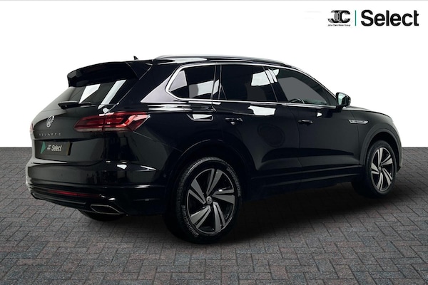 Used Volkswagen Touareg 2019 for sale - 76138082: Photo 2