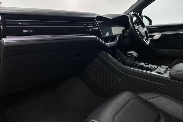 Used Volkswagen Touareg 2019 for sale - 76138082: Photo 6