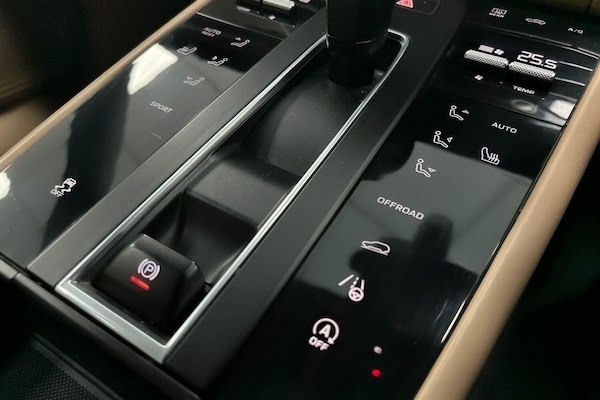 Used Porsche Macan 2021 for sale - 75459006: Photo 18