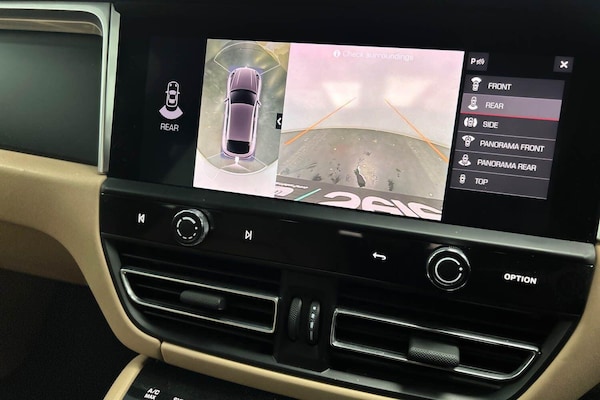 Used Porsche Macan 2021 for sale - 75459006: Photo 23