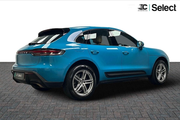 Used Porsche Macan 2021 for sale - 75459006: Photo 2