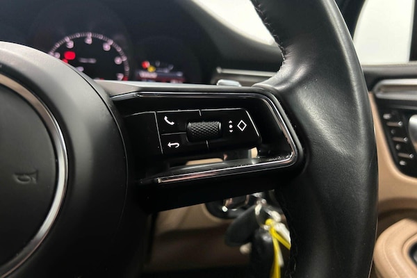 Used Porsche Macan 2021 for sale - 75459006: Photo 9