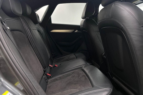 Used Audi Q3 2016 for sale - 76094863: Photo 17