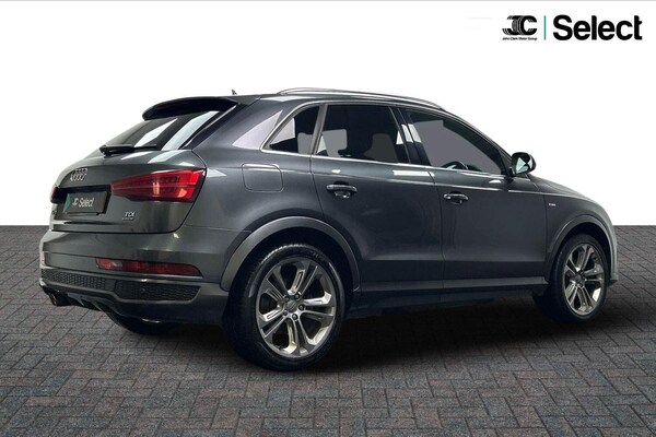 Used Audi Q3 2016 for sale - 76094863: Photo 2
