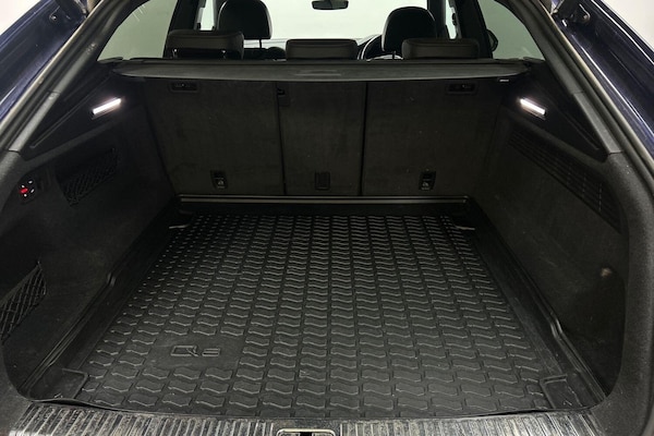 Used Audi Q8 2019 for sale - 75990157: Photo 16