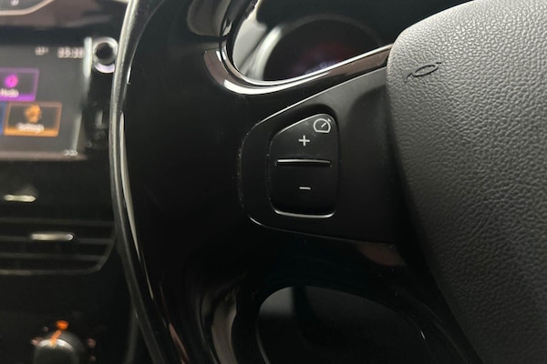 Used Renault Clio 2016 for sale - 76199961: Photo 8