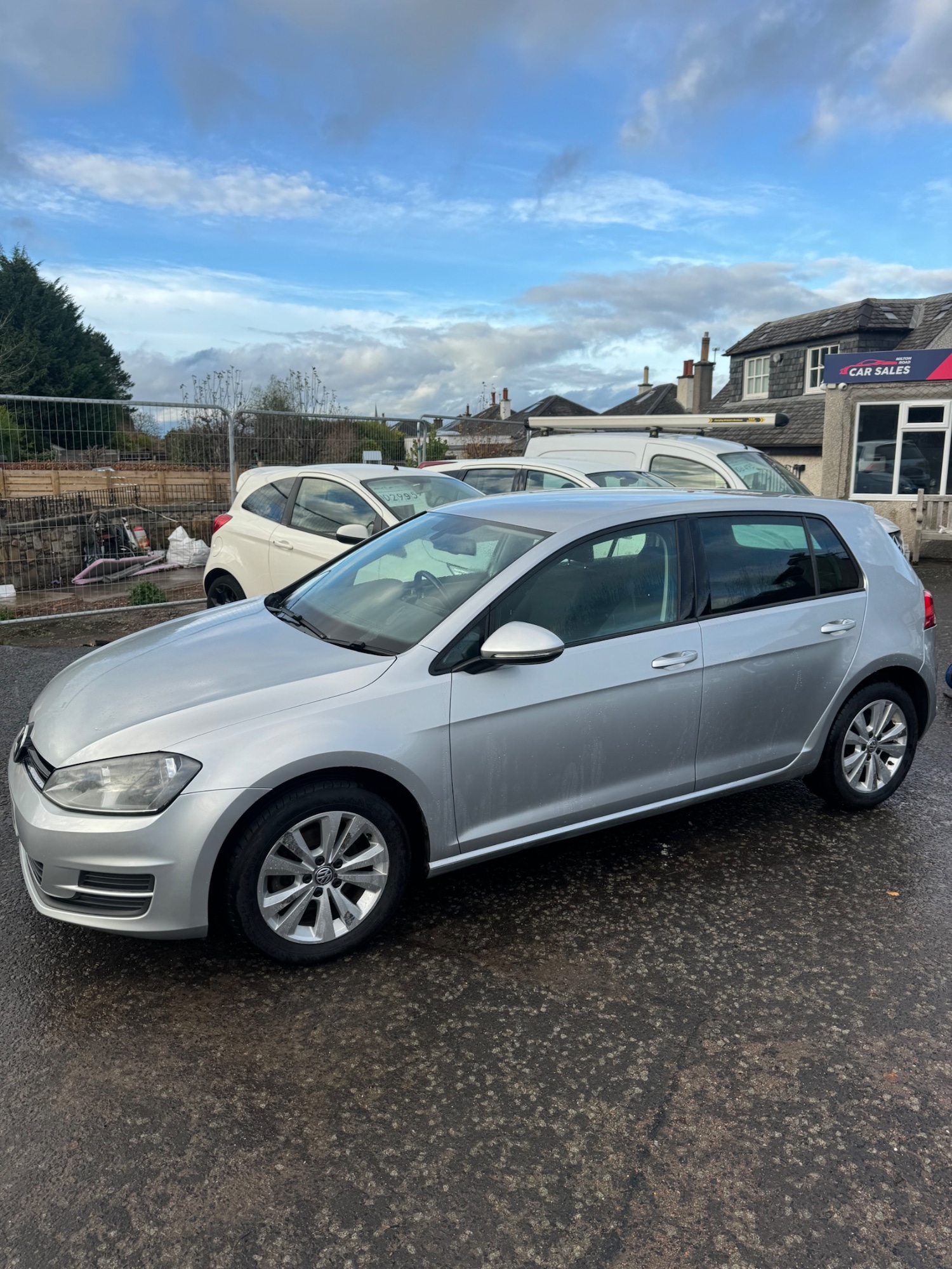 Used Volkswagen Golf 2014 for sale - 76748946: Photo 2