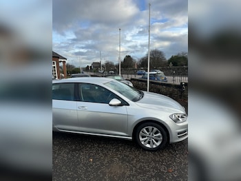 Used Volkswagen Golf 2014 for sale - 76748946: Photo