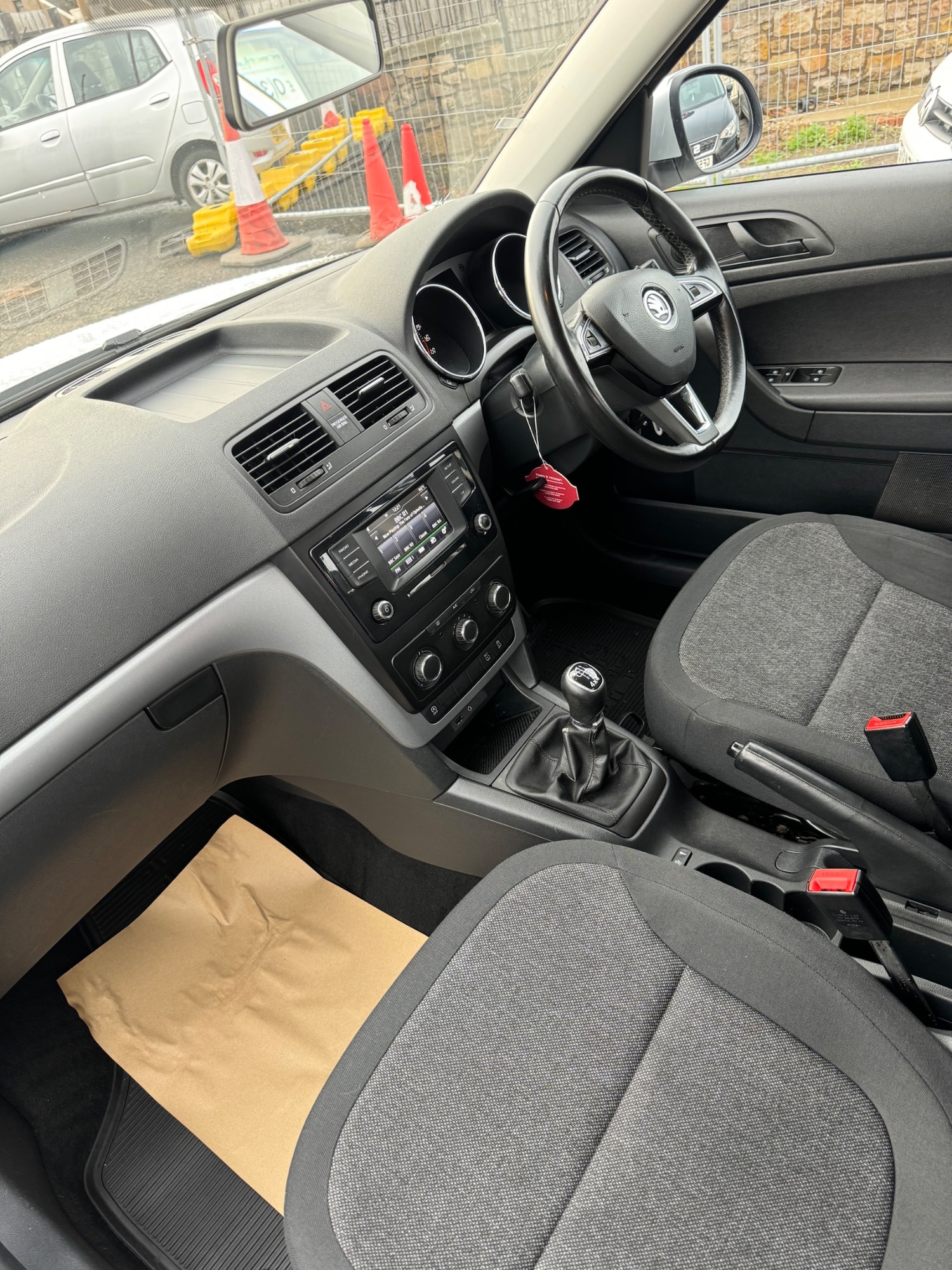 Used Skoda Yeti 2015 for sale - 76980085: Photo 10