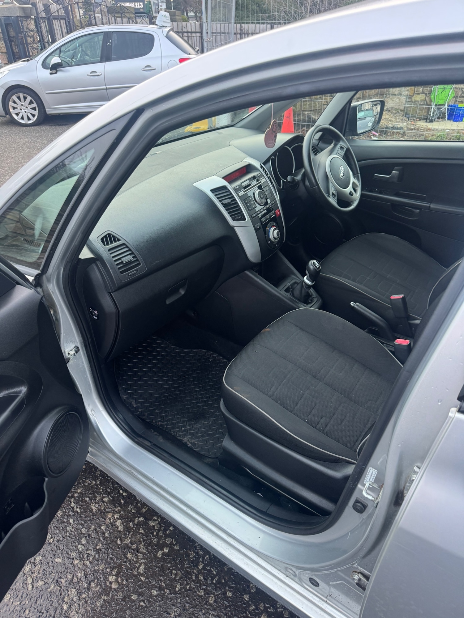 Used Kia Venga 2013 for sale - 77557018: Photo 8