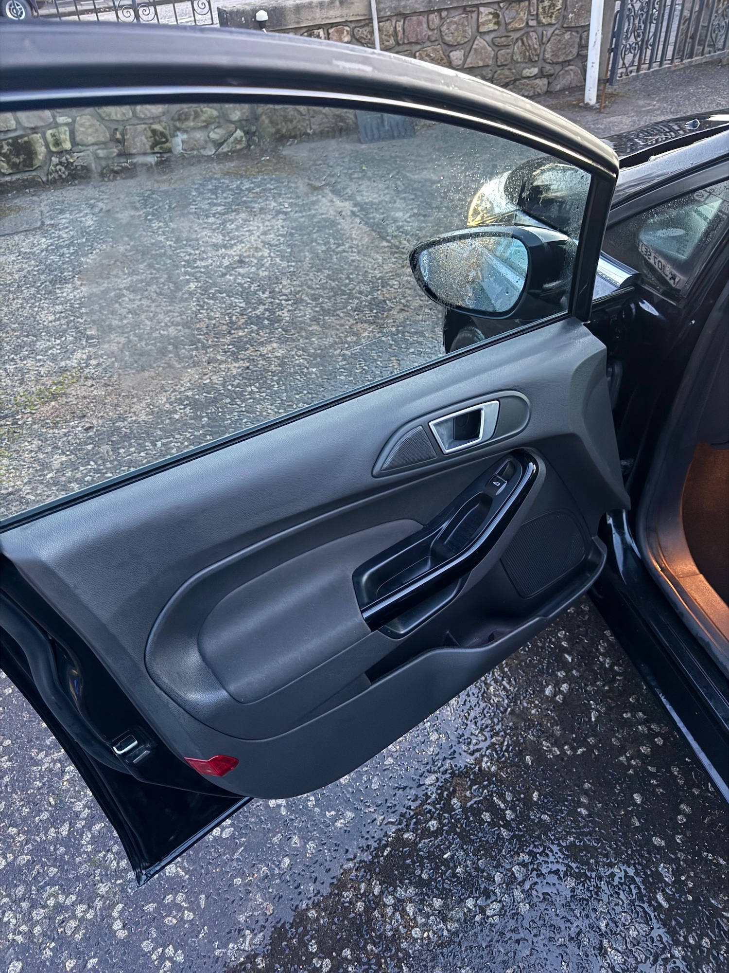 Used Ford Fiesta 2014 for sale - 76758038: Photo 11