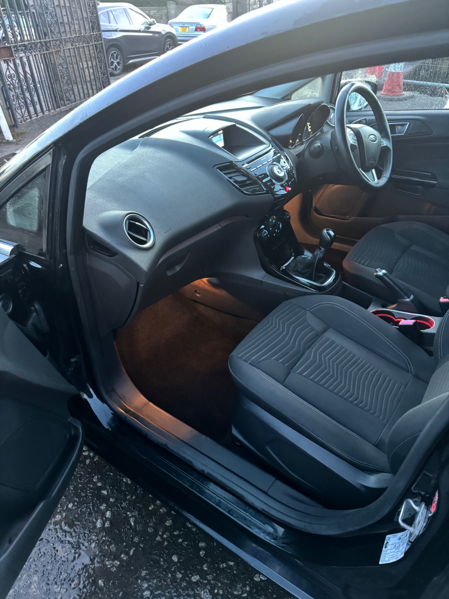 Used Ford Fiesta 2014 for sale - 76758038: Photo 9