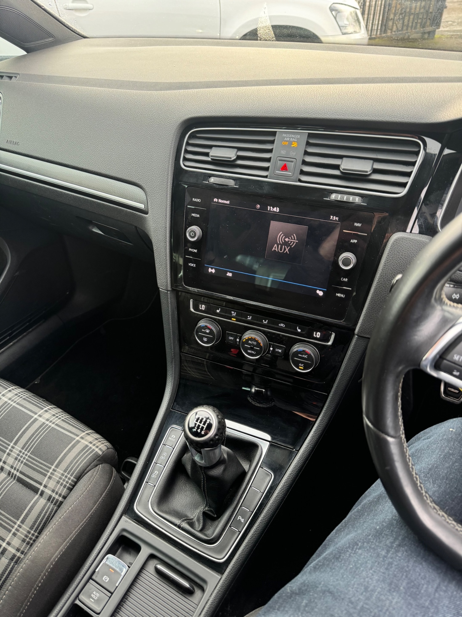 Used Volkswagen Golf 2017 for sale - 76980098: Photo 16