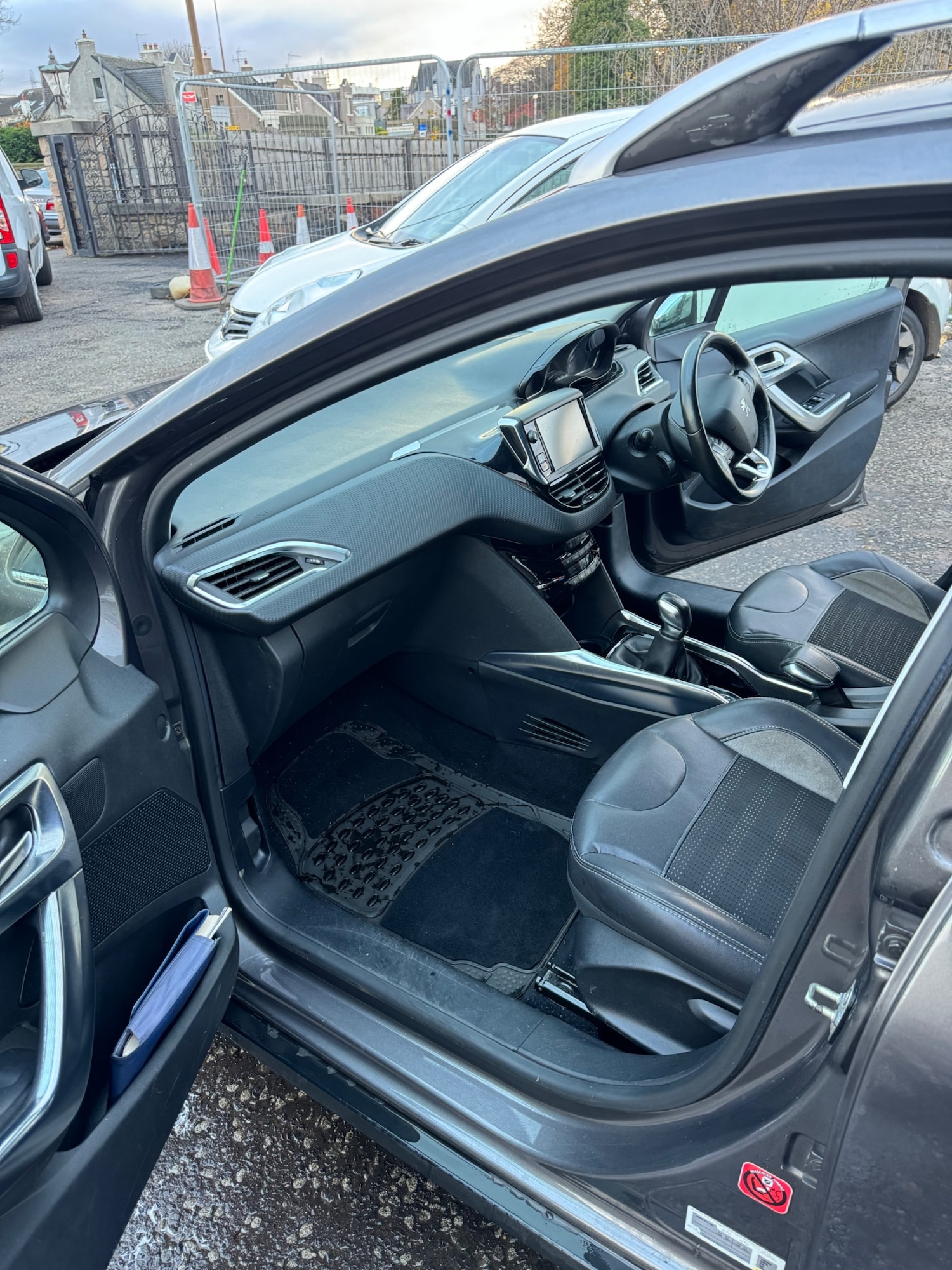 Used Peugeot 2008 2014 for sale - 76565744: Photo 13