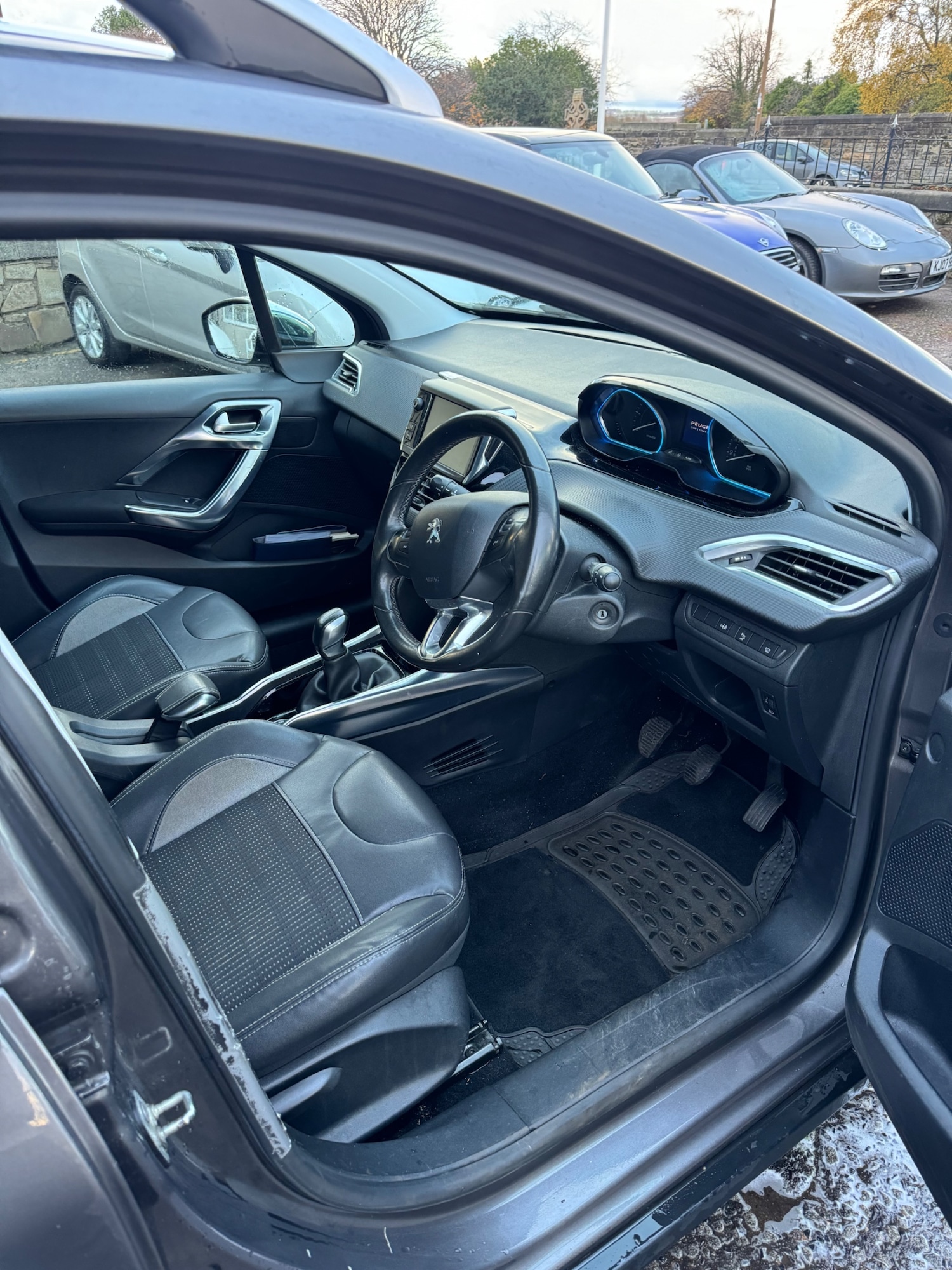 Used Peugeot 2008 2014 for sale - 76565744: Photo 6