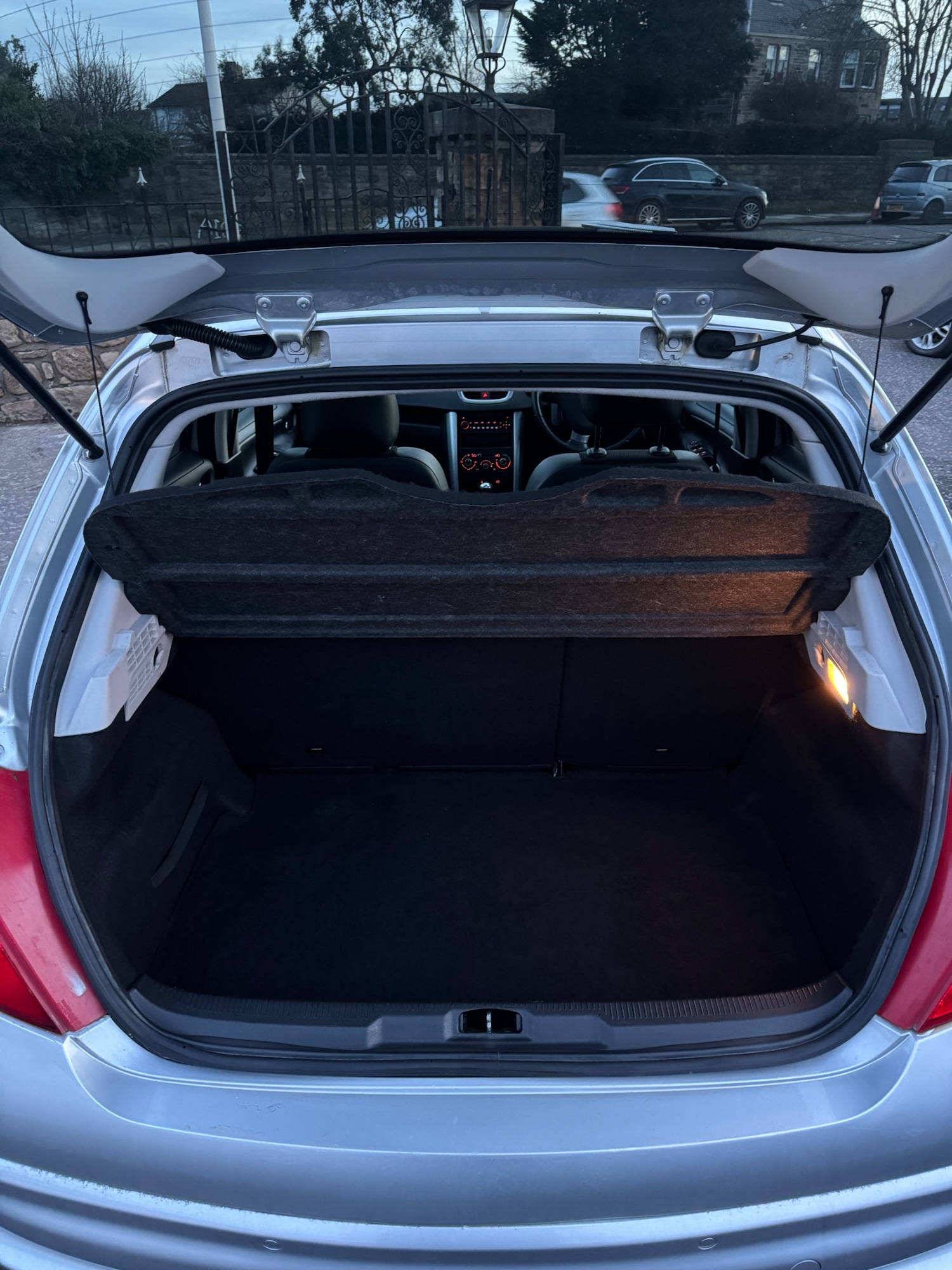 Used Peugeot 207 2012 for sale - 77585573: Photo 20