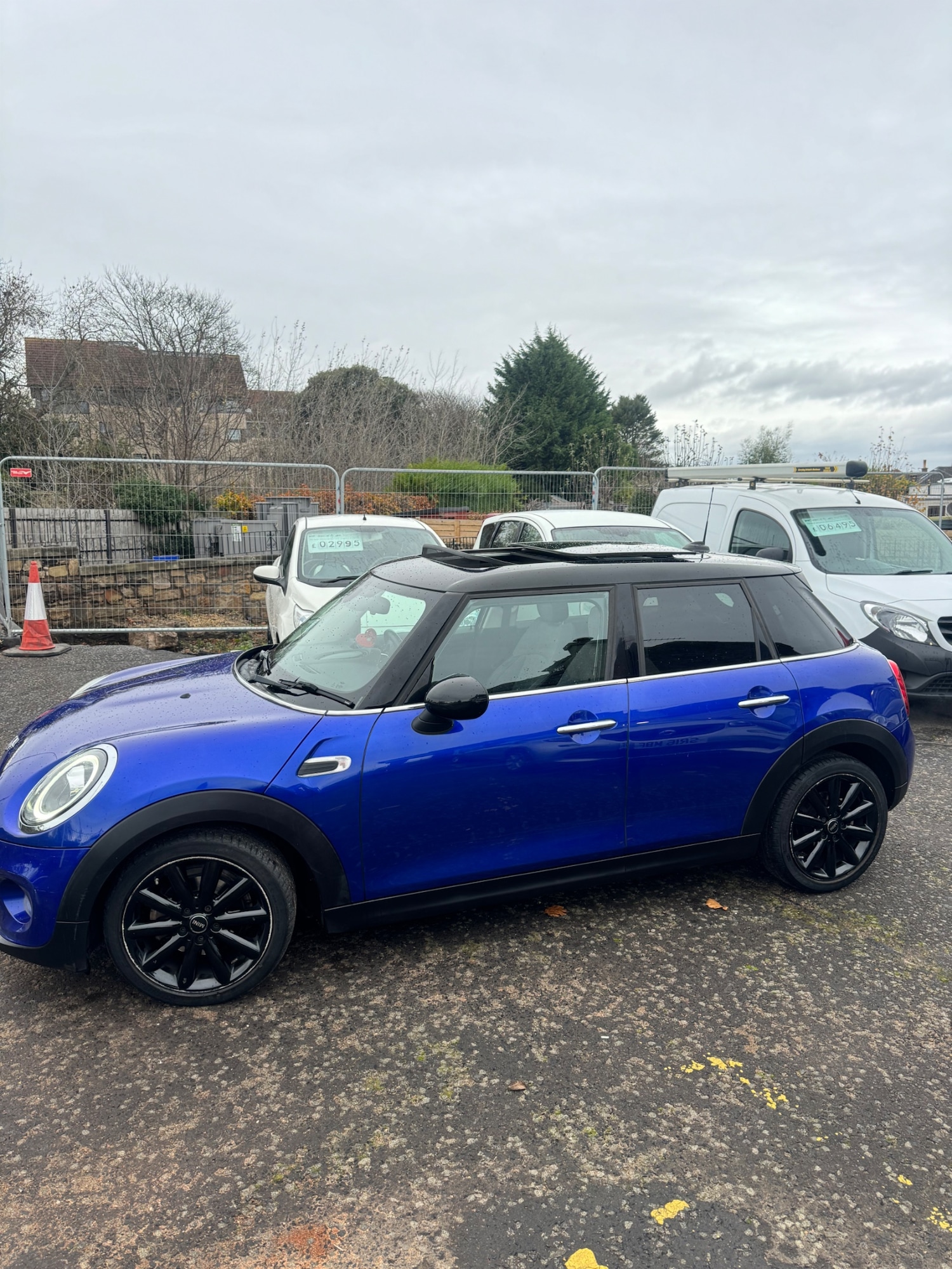 Used MINI Hatch 2018 for sale - 76706338: Photo 4