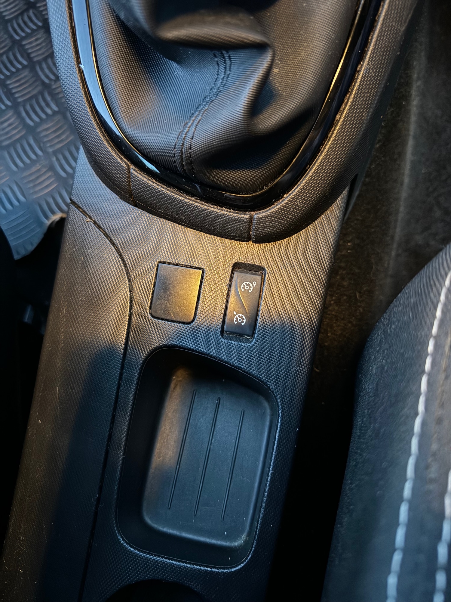 Used Renault Clio 2013 for sale - 78139376: Photo 15