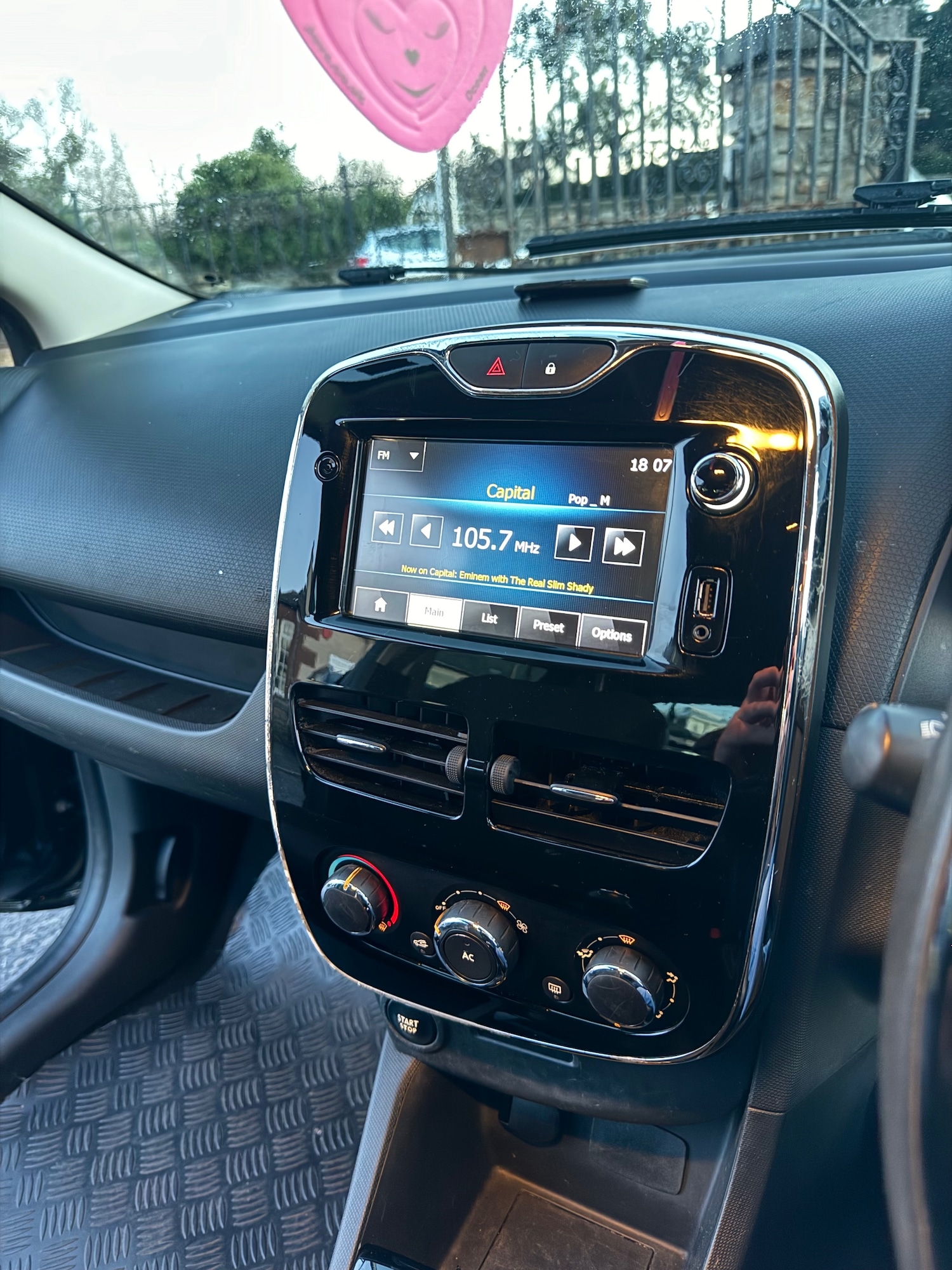 Used Renault Clio 2013 for sale - 78139376: Photo 17