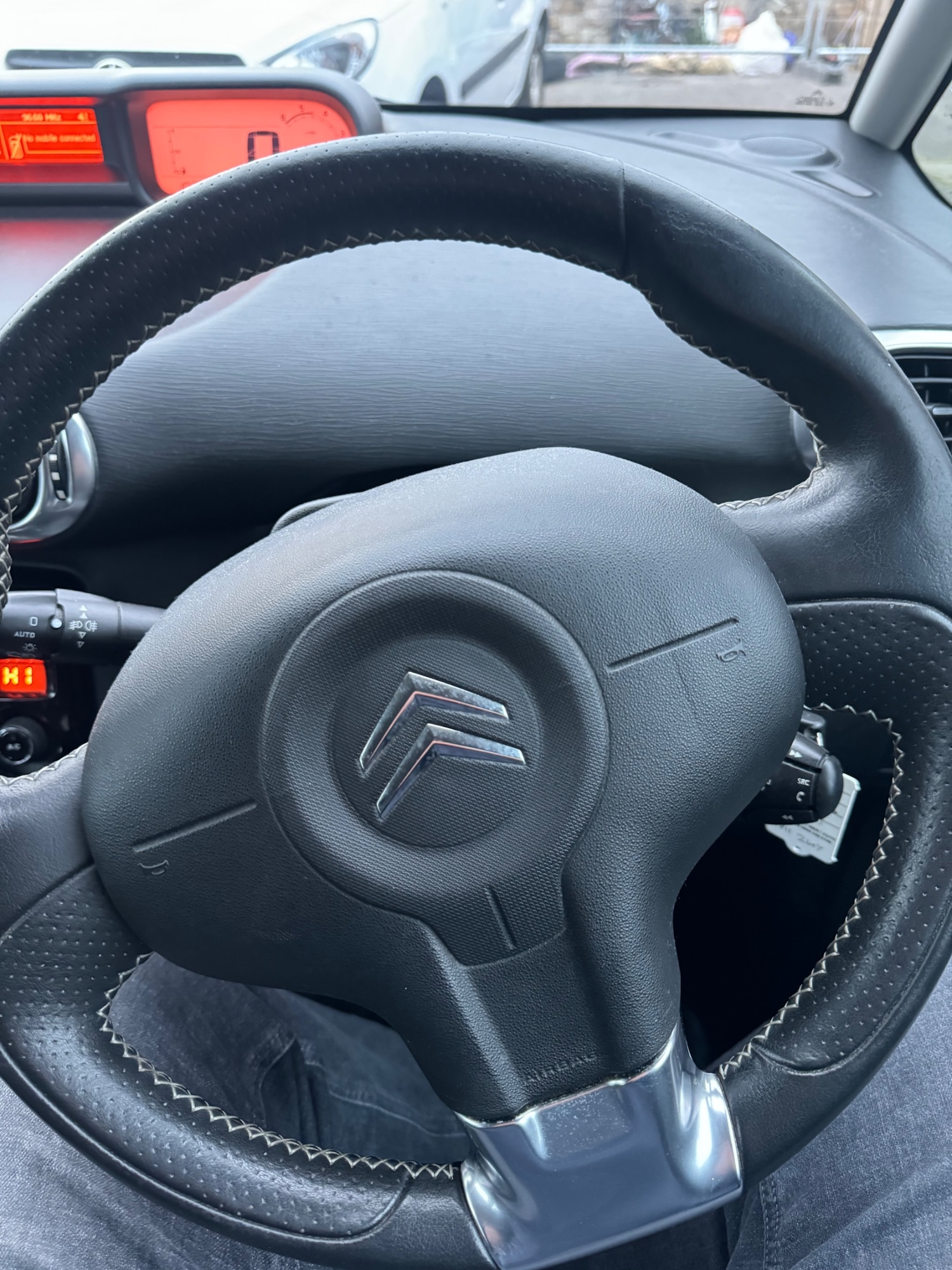 Used Citroen C3 Picasso 2011 for sale - 76664598: Photo 14