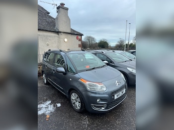 Used Citroen C3 Picasso 2011 for sale - 76664598: Photo