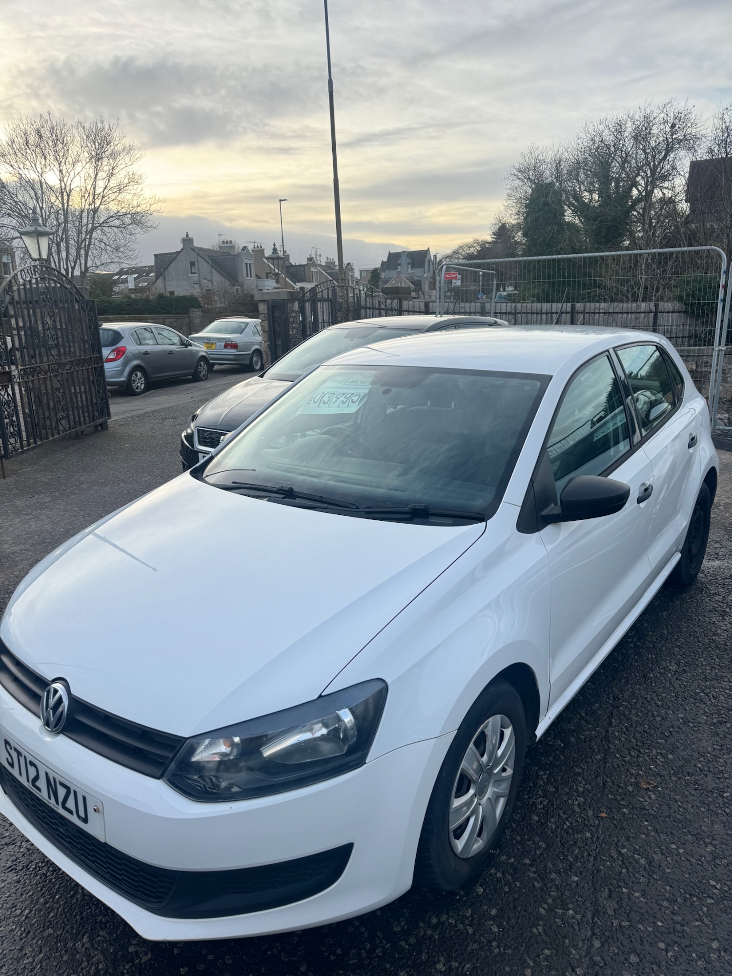 Used Volkswagen Polo 2012 for sale - 76906271: Photo 2