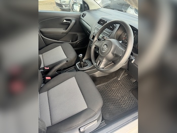 Used Volkswagen Polo 2012 for sale - 76906271: Photo