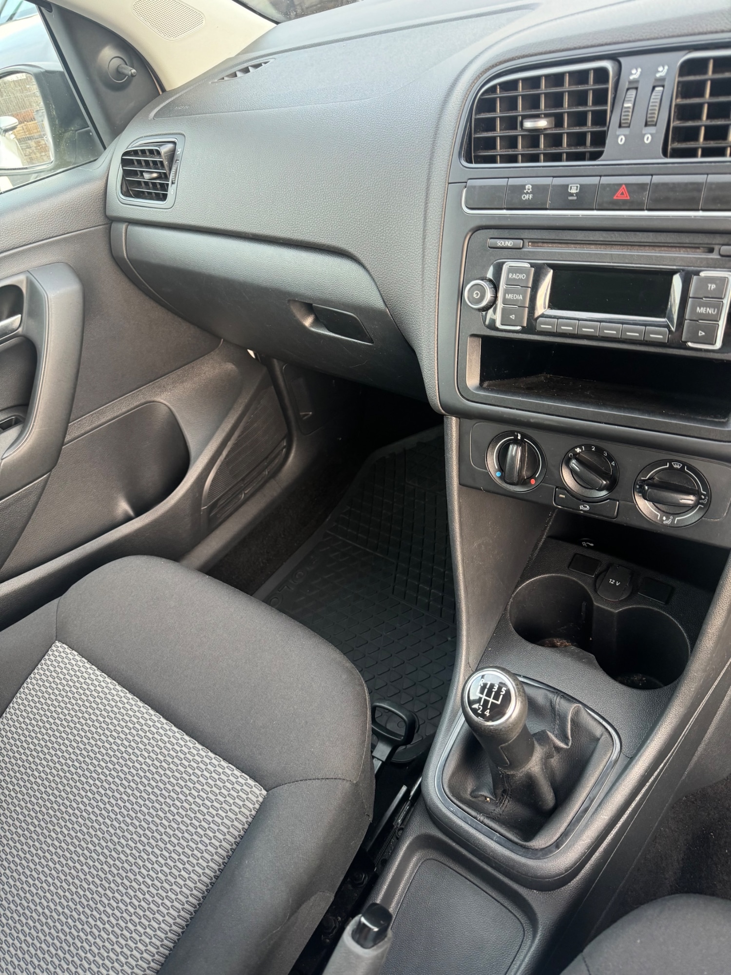 Used Volkswagen Polo 2012 for sale - 76906271: Photo 7