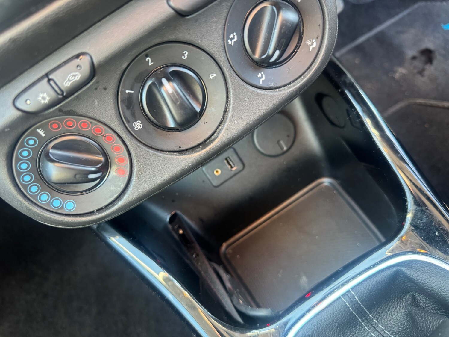 Used Vauxhall Corsa 2015 for sale - 77744430: Photo 22