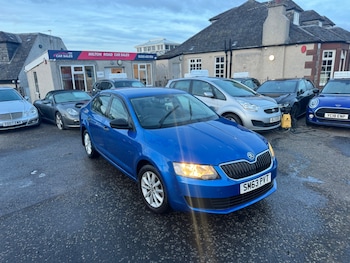 Used Skoda Octavia 2014 for sale - 77585568: Photo