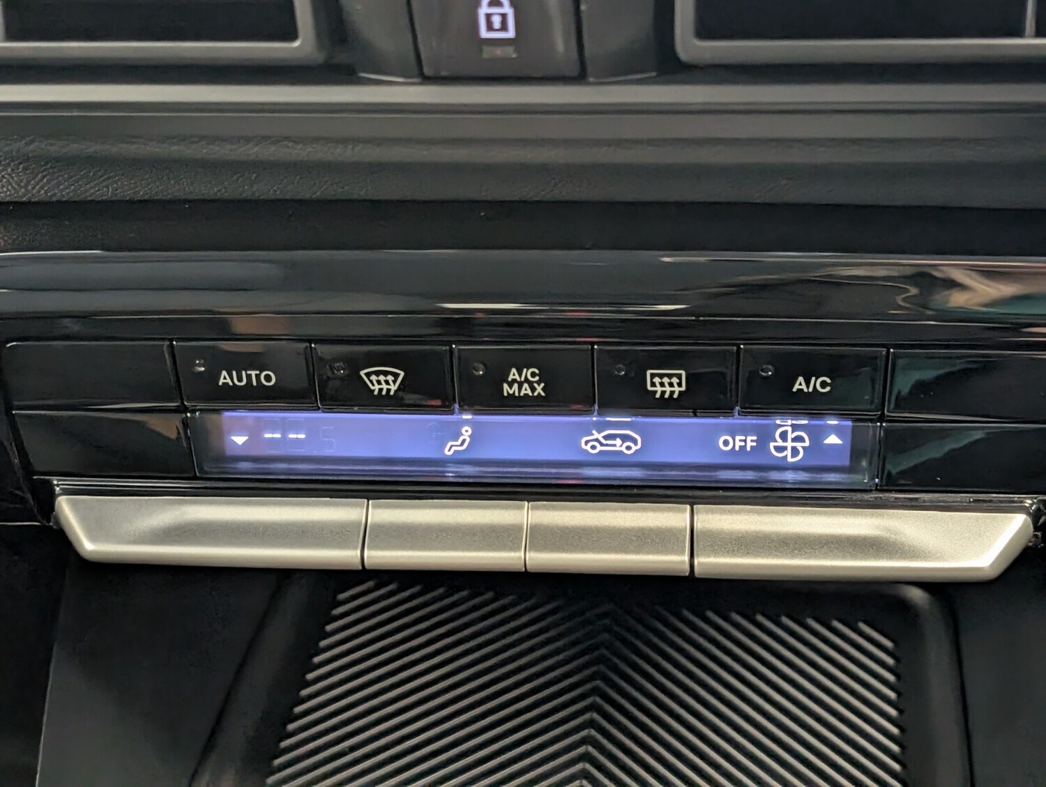 Used Citroen C3 Aircross for sale - 76804197: Photo 54