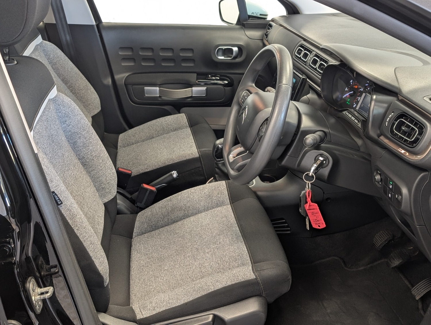 Used Citroen C3 2020 for sale - 76804194: Photo 37