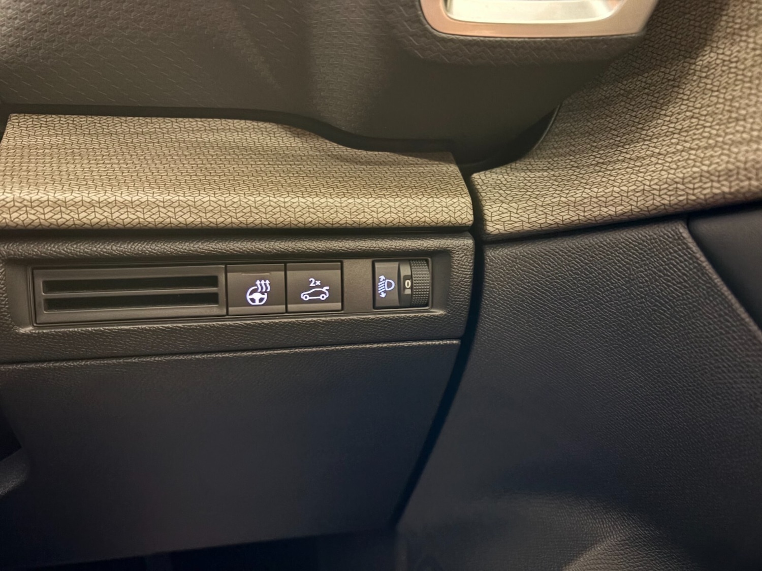 Used Citroen C5 X 2024 for sale - 77025360: Photo 22