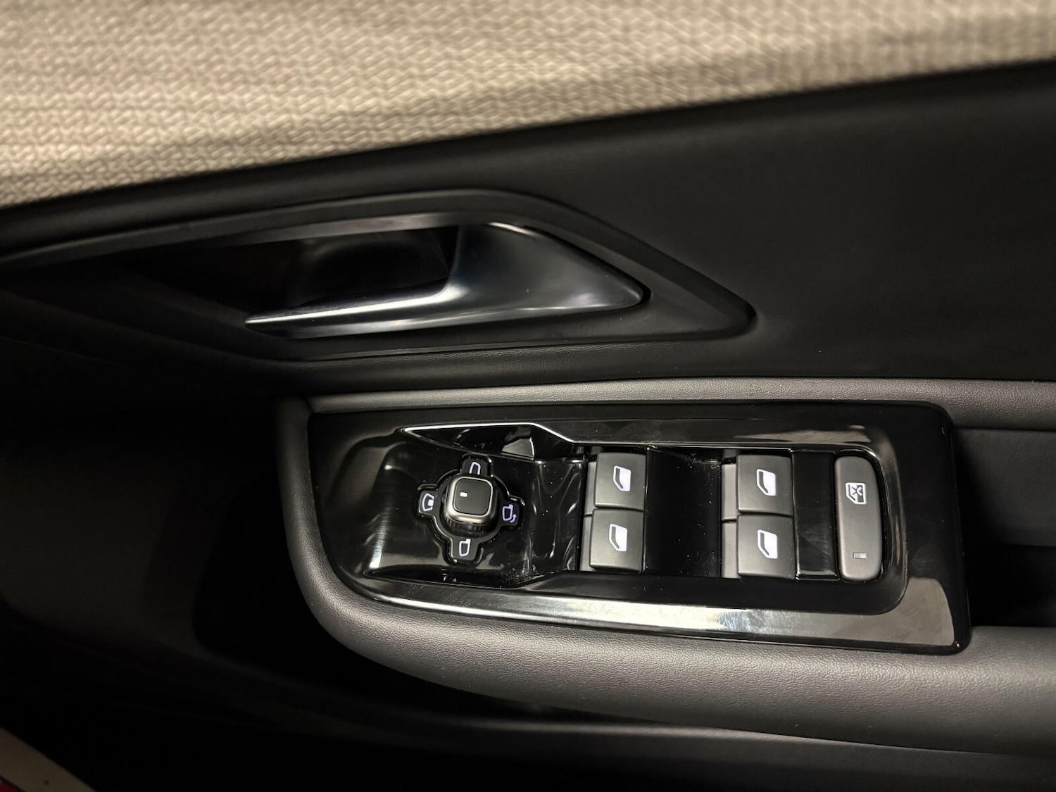 Used Citroen C5 X 2024 for sale - 77025360: Photo 23