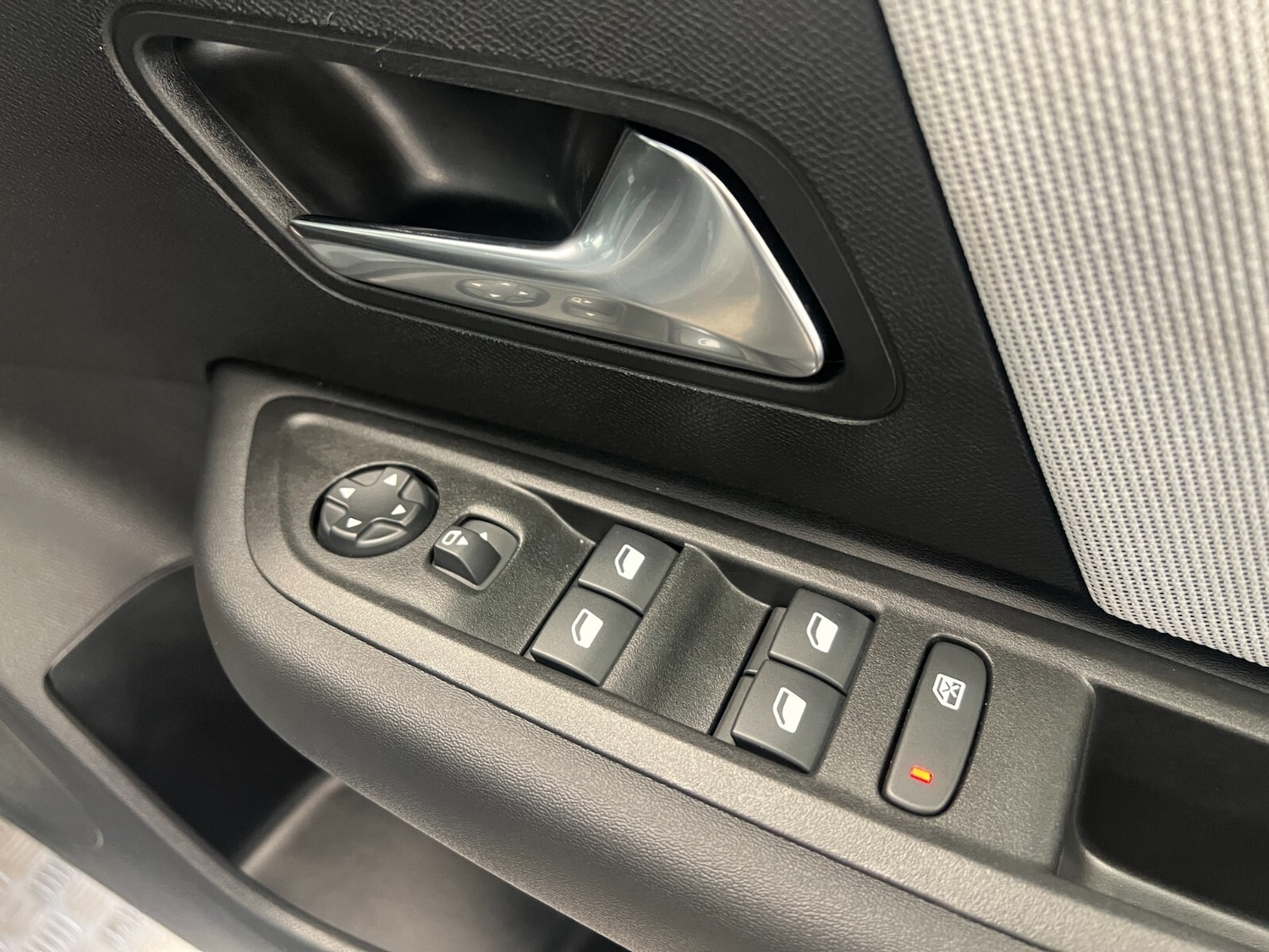 Used Citroen C4 2025 for sale - 76834786: Photo 33