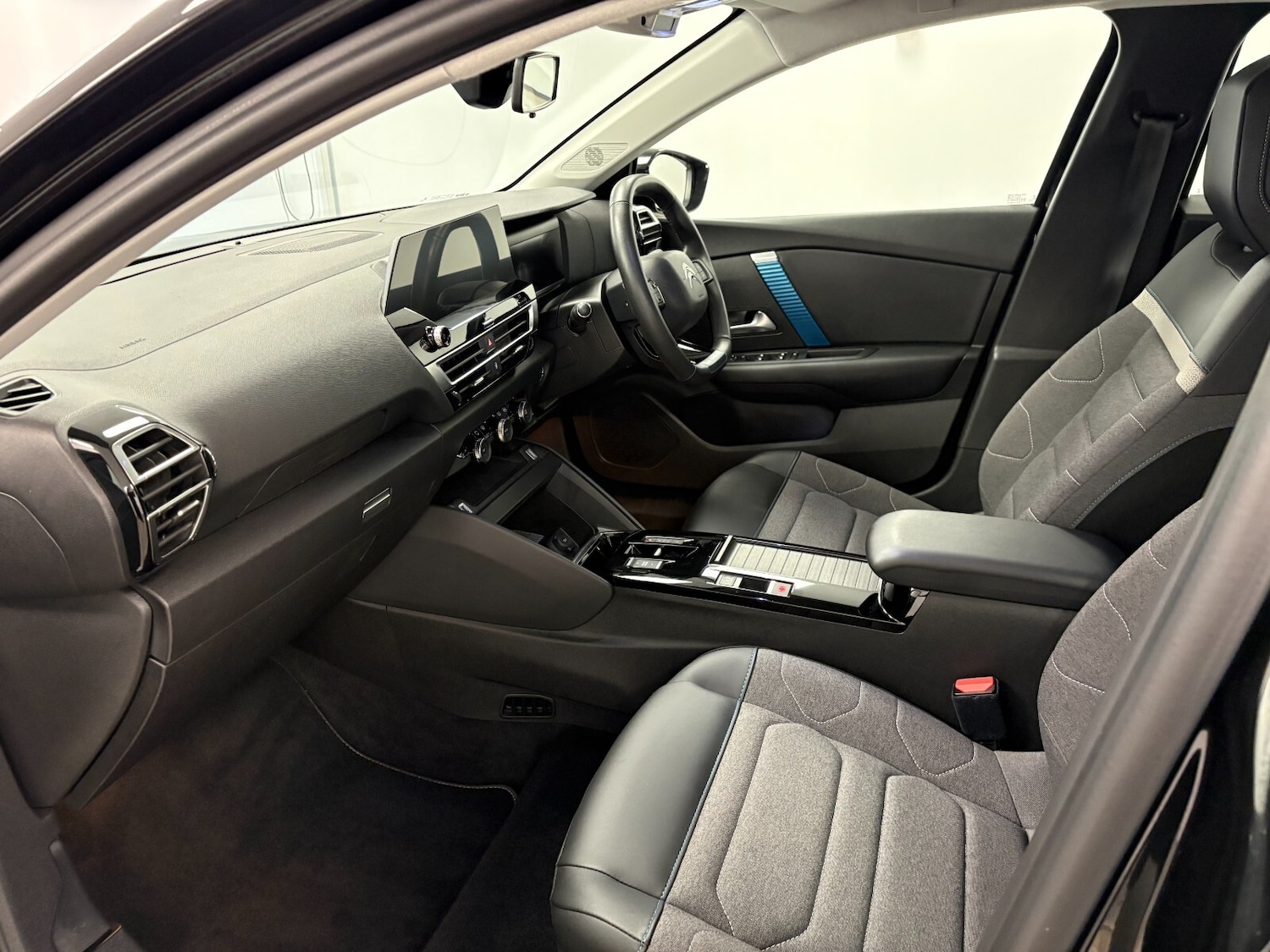 Used Citroen C4 2022 for sale - 76984050: Photo 8