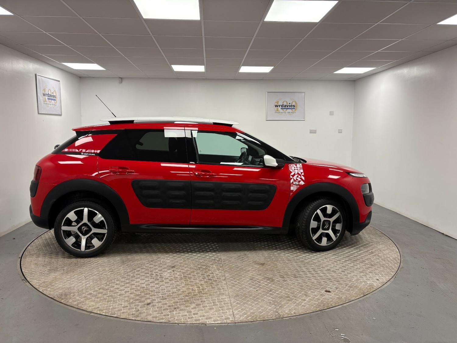 Used Citroen C4 Cactus 2017 for sale - 77449772: Photo 3