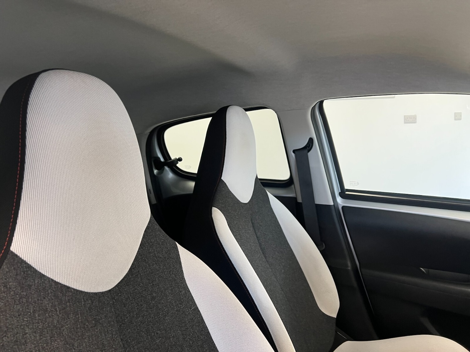 Used Citroen C1 2021 for sale - 76276355: Photo 6