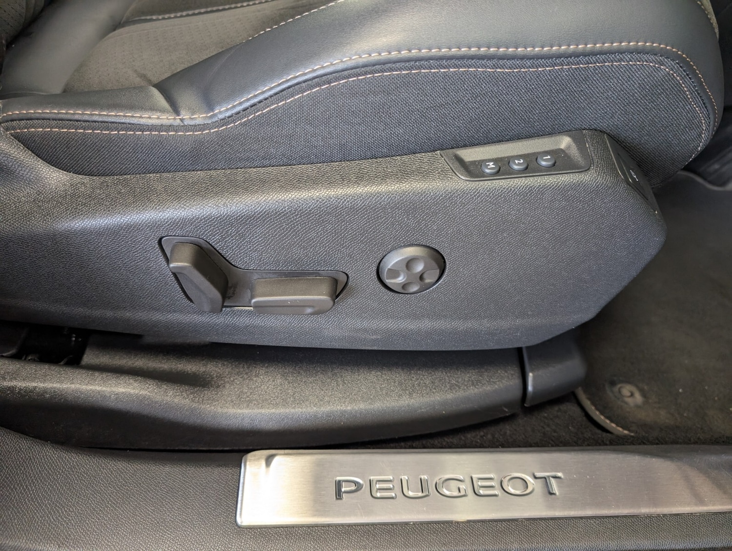 Used Peugeot 3008 2021 for sale - 76276744: Photo 50