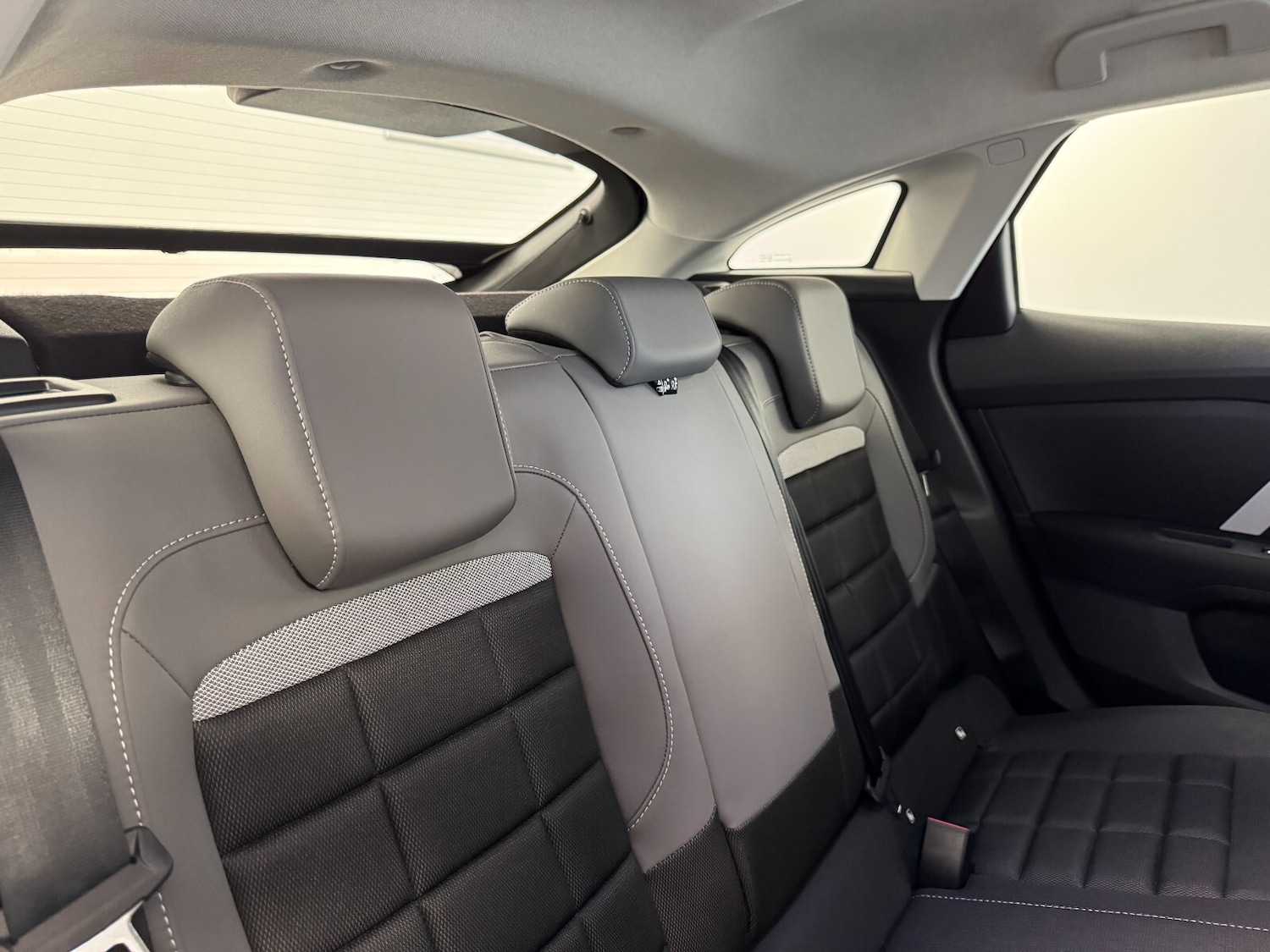 Used Citroen C4 2025 for sale - 76276742: Photo 14