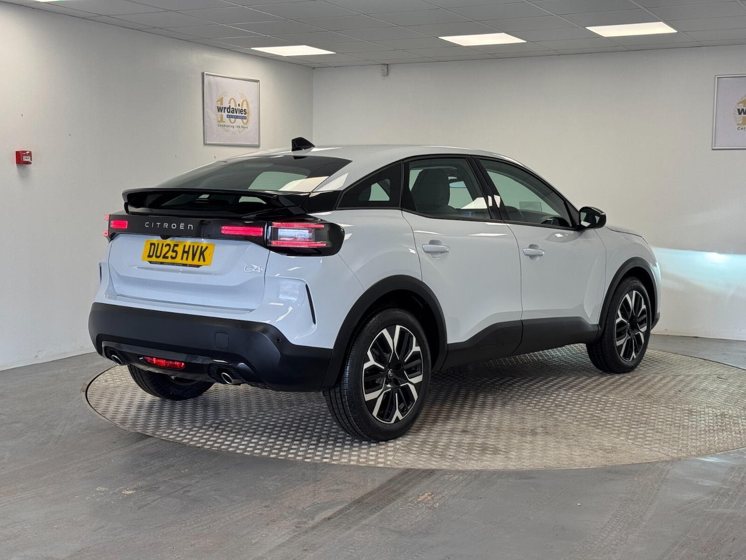 Used Citroen C4 2025 for sale - 76276742: Photo 3