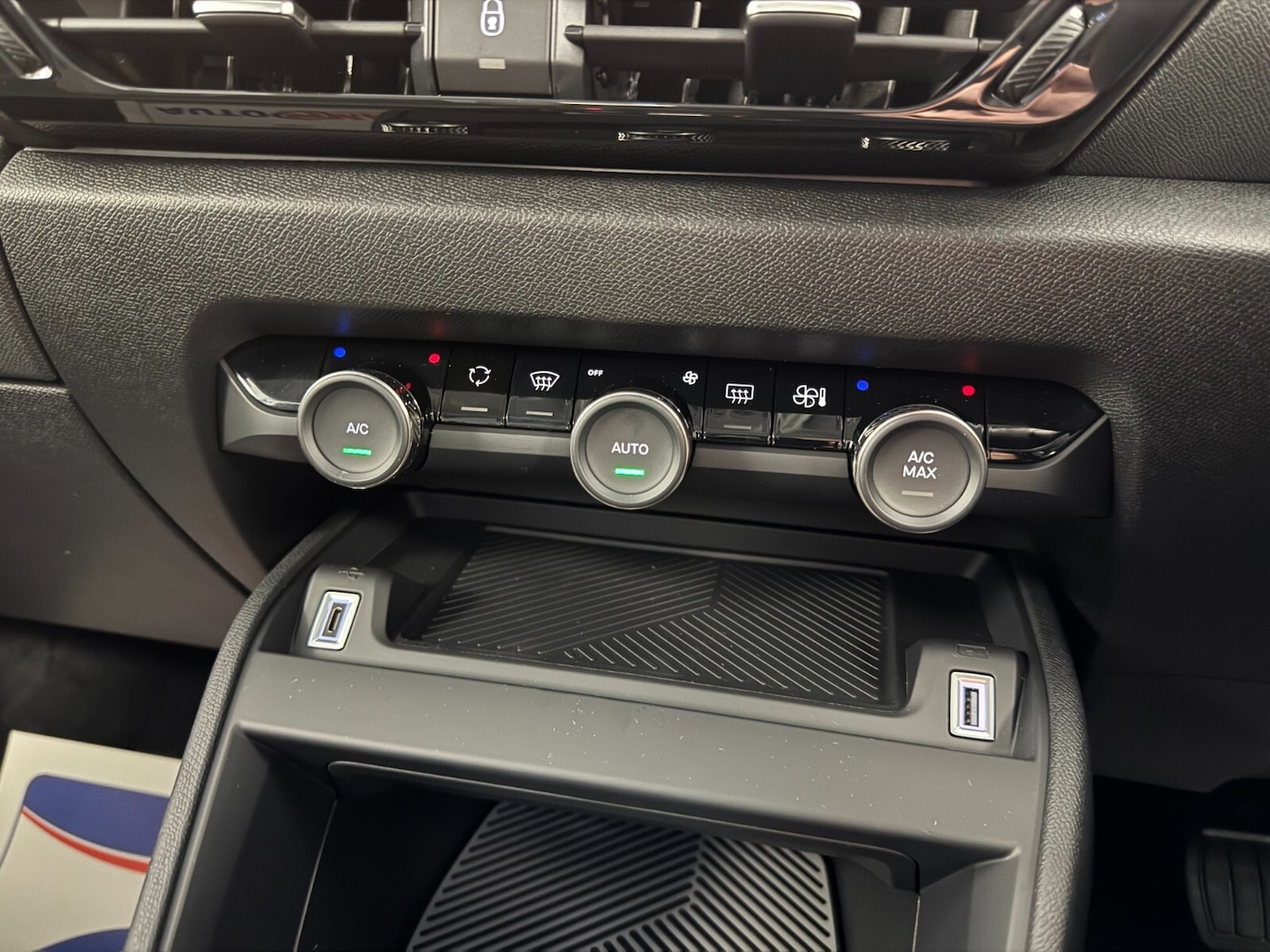 Used Citroen C4 2025 for sale - 76276742: Photo 33